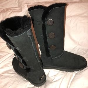 Ugg Boots - Black Bailey Button Tall - Worn Once